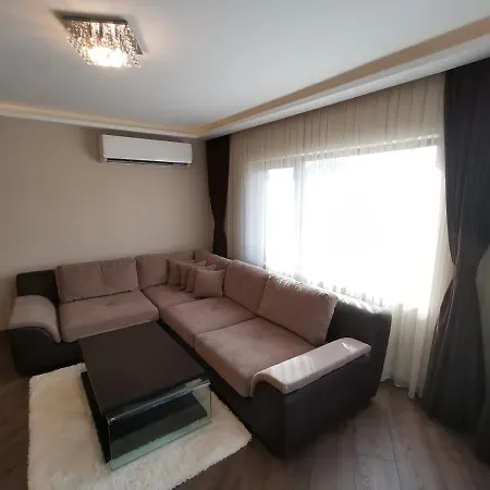 דירה Center Lux וארנה