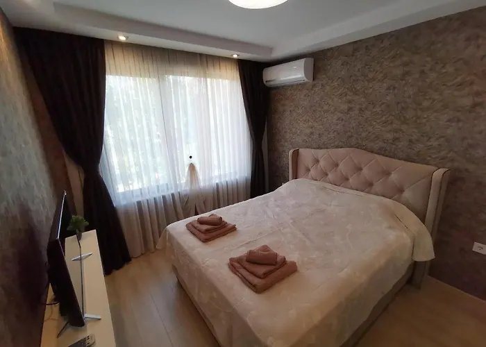 Center Lux